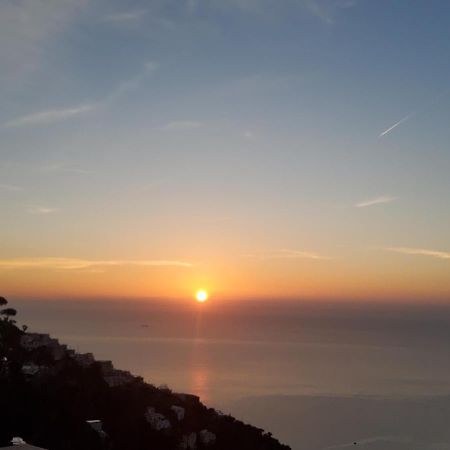 Casa Enzo Con Vista Mare Leilighet Amalfi Eksteriør bilde
