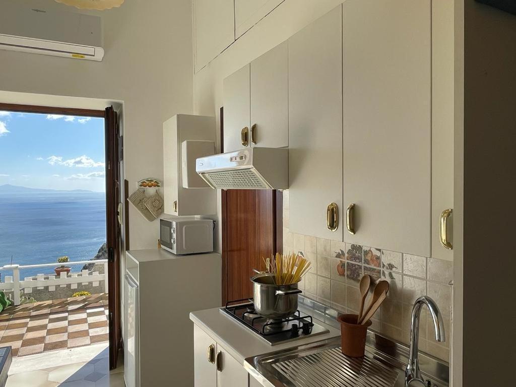 Casa Enzo Con Vista Mare Leilighet Amalfi Eksteriør bilde