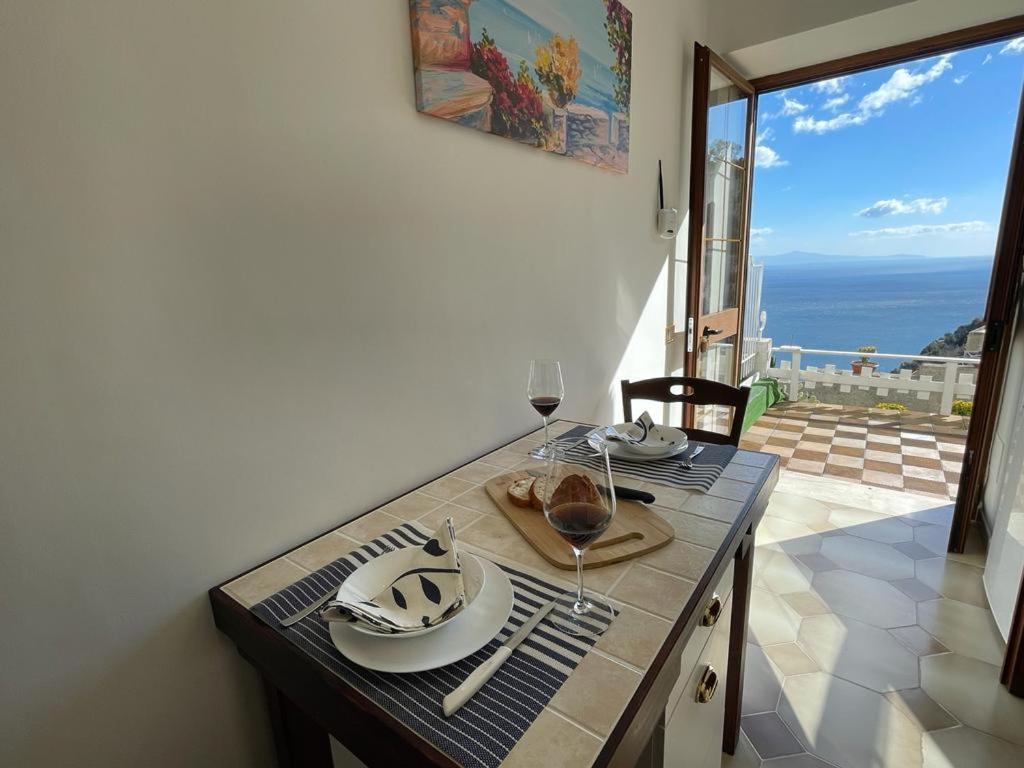 Casa Enzo Con Vista Mare Leilighet Amalfi Eksteriør bilde