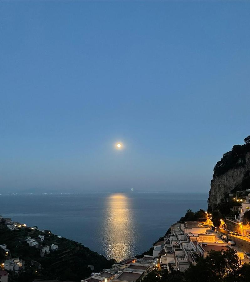 Casa Enzo Con Vista Mare Leilighet Amalfi Eksteriør bilde