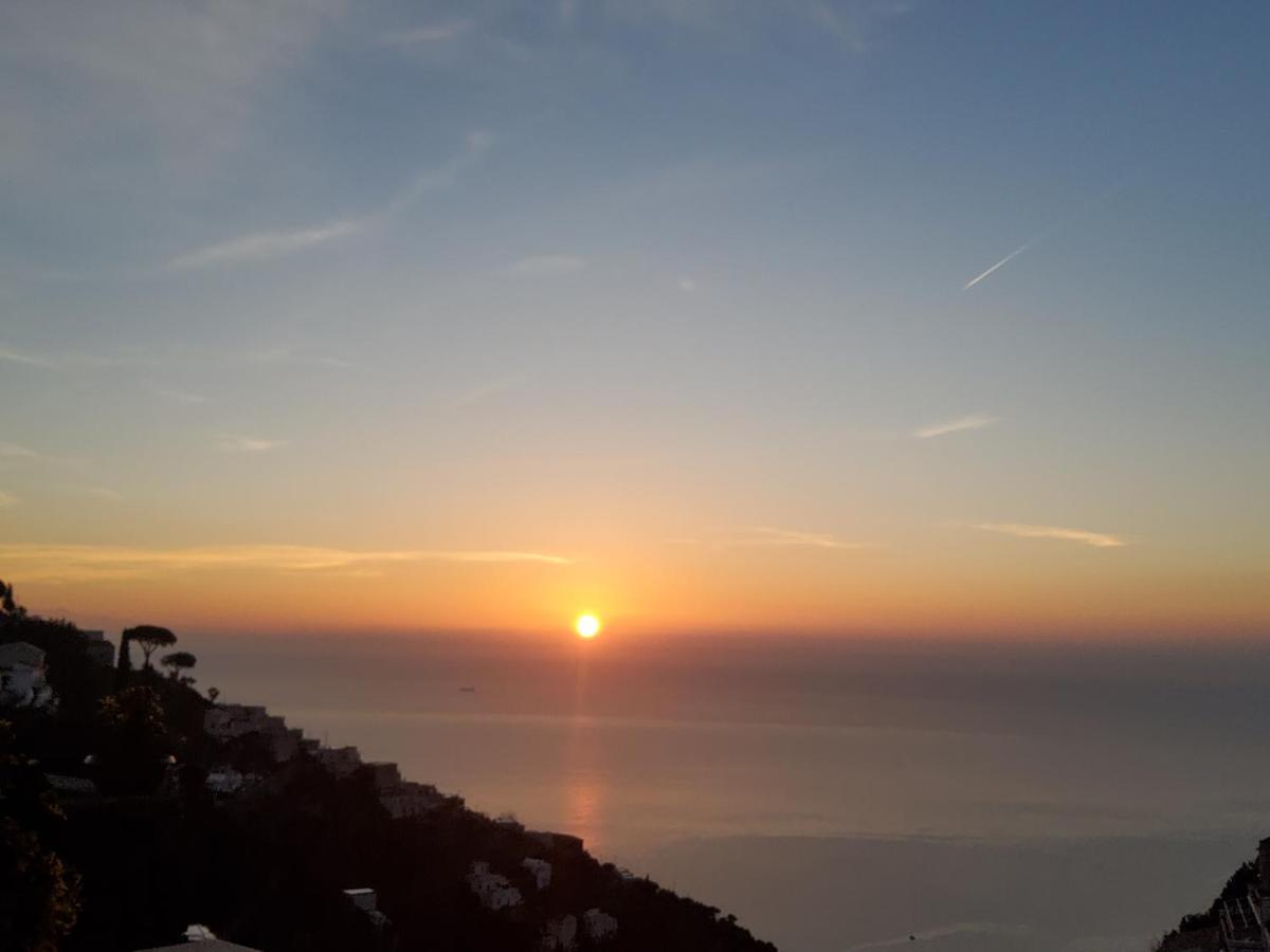 Casa Enzo Con Vista Mare Leilighet Amalfi Eksteriør bilde